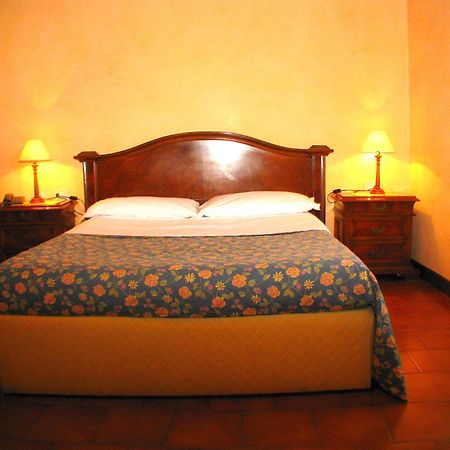 Agriturismo Cassinazza Orsenigo Habitación foto
