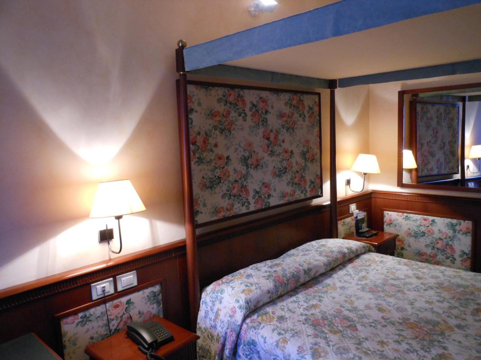 Agriturismo Cassinazza Orsenigo Habitación foto